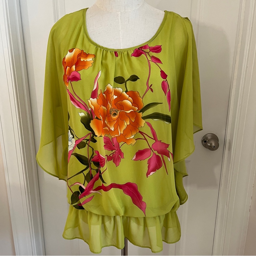 NWOT dressbarn Floral Cold Shoulder Blouse - M